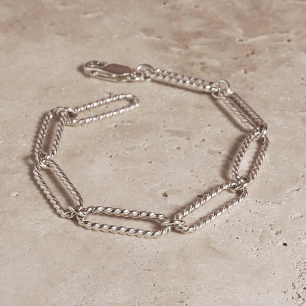 Twisted link silver bracelet